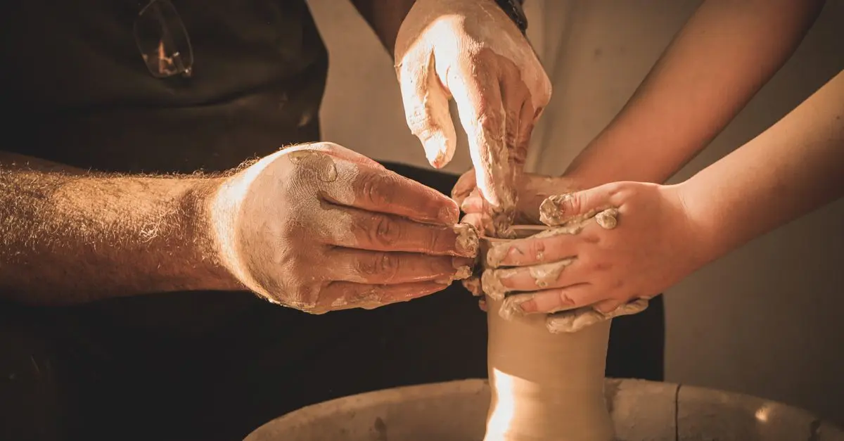 10 Creative Leisure Activities to Try in the UK