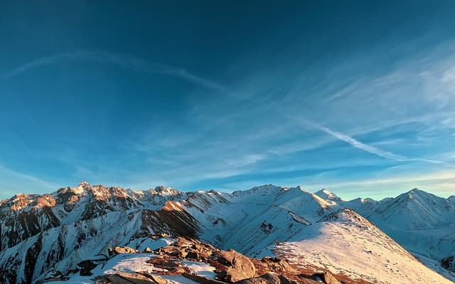 10 Best Outdoor Activities to Experience in the UK