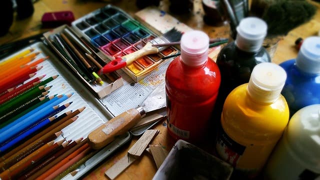5 Activités de Loisirs à Essayer pour Éveiller Votre Créativité